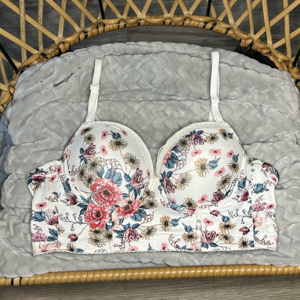 SHEIN Floral Bra